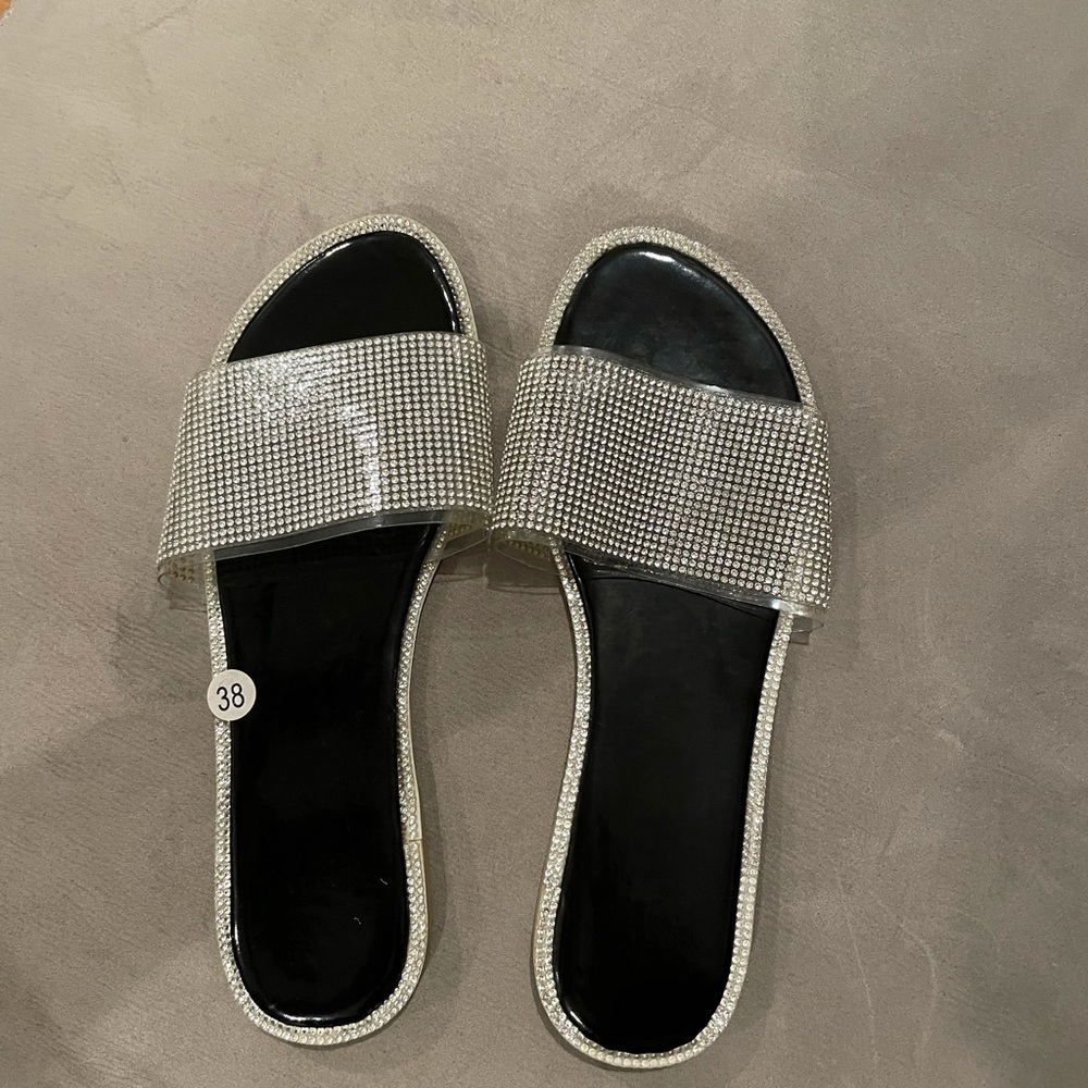 SOLD New Women Sandals